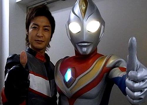 网友爆料奥特曼视频,揭秘宇宙守护者神秘面纱  第1张